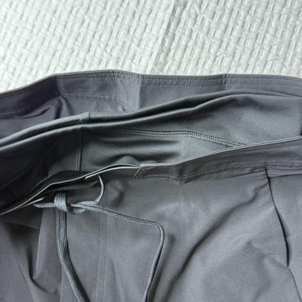 On Cloud Men’s Performance Hybrid 2in1 Running Short Blk M Gym Training Athletic - Picture 11 of 16